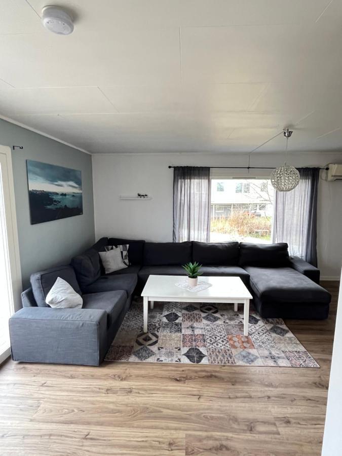 Апартаменти Hus Sentralt I Lofoten Лекнес Екстер'єр фото
